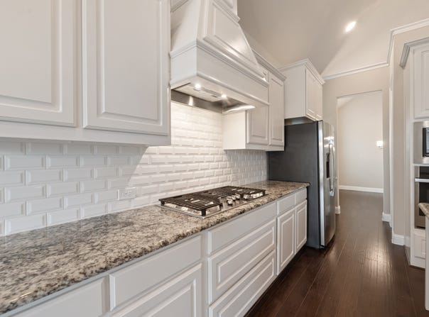 1900 Monahan Drive, Lantana, TX 76226