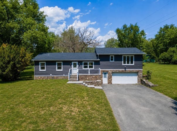 52 Rudolph Road, Modena, NY 12548