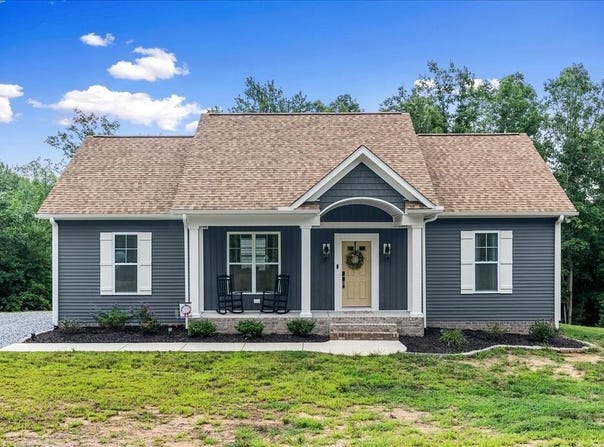 1279 Lewiston Plank Road, Burkeville, VA 23922