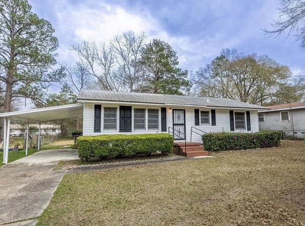 211 Massee Drive, Dothan, AL 36301