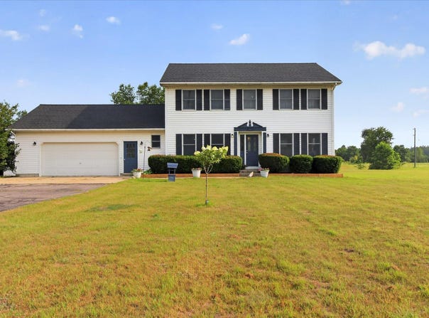 3979 E 32 Road, Cadillac, MI 49601