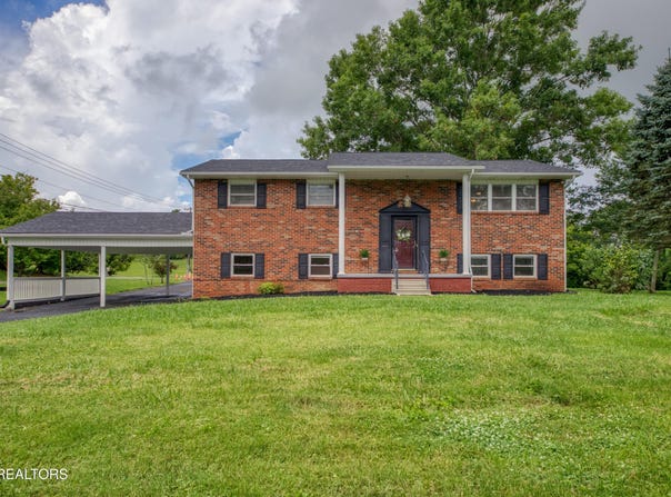 7001 Washington Pike, Corryton, TN 37721