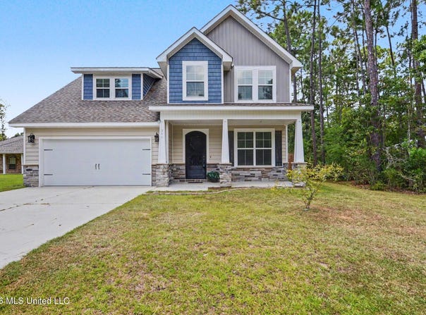 846 Amoka Place, Diamondhead, MS 39525