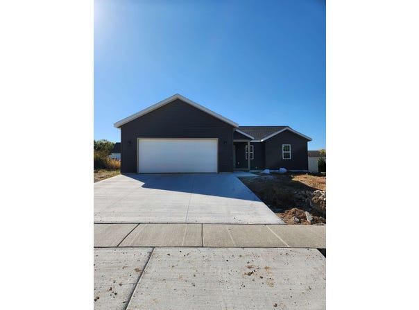 117 Pine Tree Lane, Darien, WI 53114
