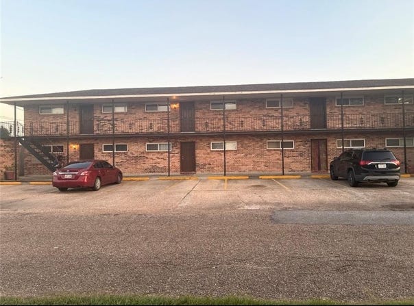 600 WESTWOOD Drive, Marrero, LA 70072