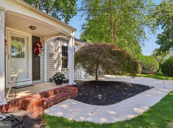 3 WINDSOR PLACE, MOUNT HOLLY, NJ 08060