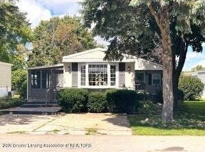 855 W Jefferson, Grand Ledge, MI 48837