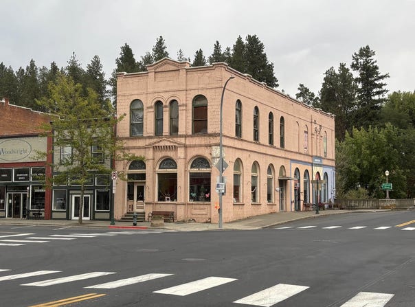 100 S Bridge St, Palouse, WA 99161