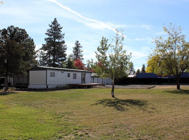 306 S MARY B Rd, TyghValley, OR 97063