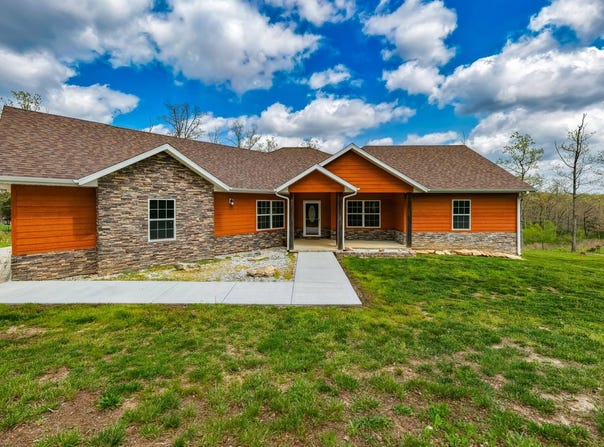 633 E Mountain Dr, Bruner, MO 65620