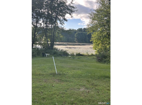 15 Tower Hill Road, Clinton, CT 06413