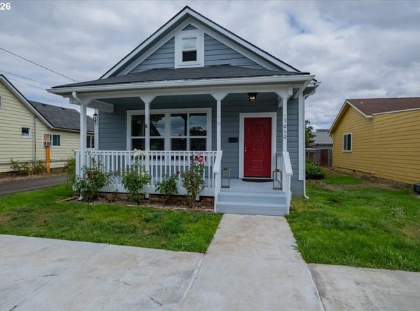 1060 SE SHELTON St, Dallas, OR 97338