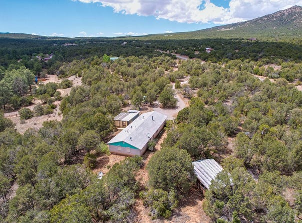 1429 New Mexico 344, Golden, NM 87047