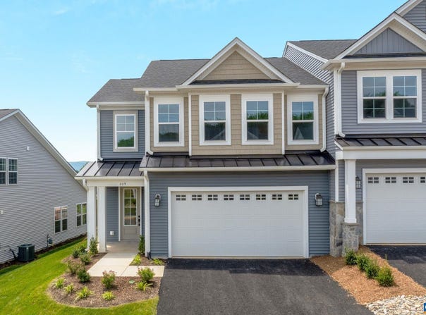 136 SPRINGDALE RD, WAYNESBORO, VA 22980
