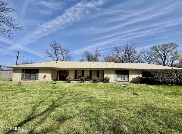 4926 S Highway 61, Mound Bayou, MS 38762