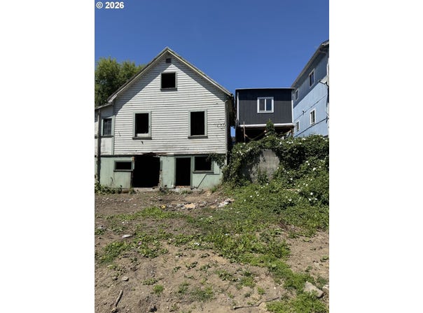 63776 ELLEN St, CoosBay, OR 97420