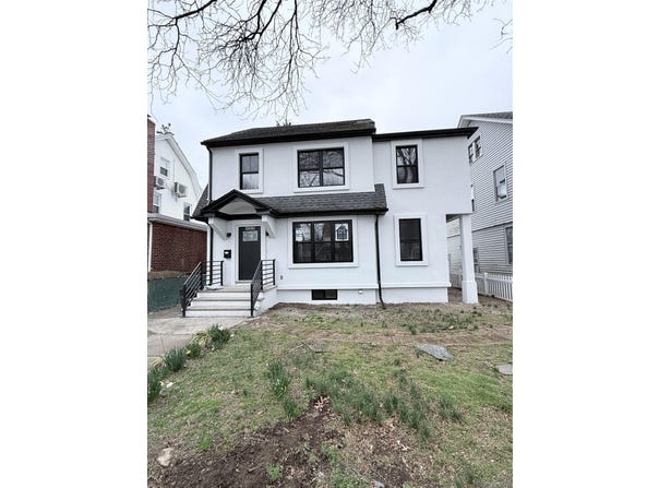 4539 171st Place, Flushing, NY 11358