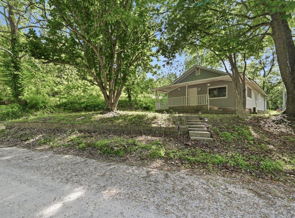 5099 Maple Drive, Neosho, MO 64850