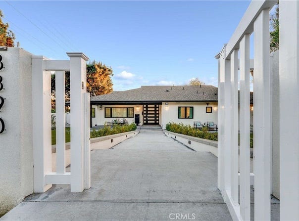 3890 Shadow Grove Road, Pasadena, CA 91107