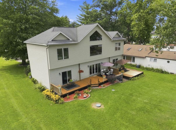 50818 Cornwall Road, Bristol, IN 46507-9768