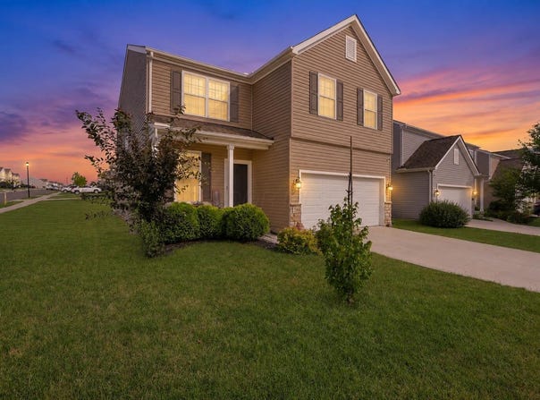 230 Salinger Drive, Lithopolis, OH 43136