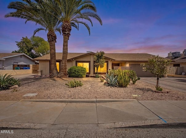 1301 S HALL, Mesa, AZ 85204