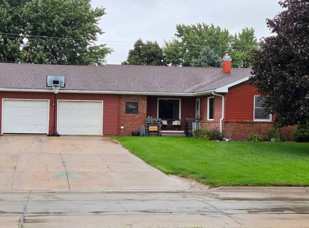 806 E Tipperary Street, Oneill, NE 68763