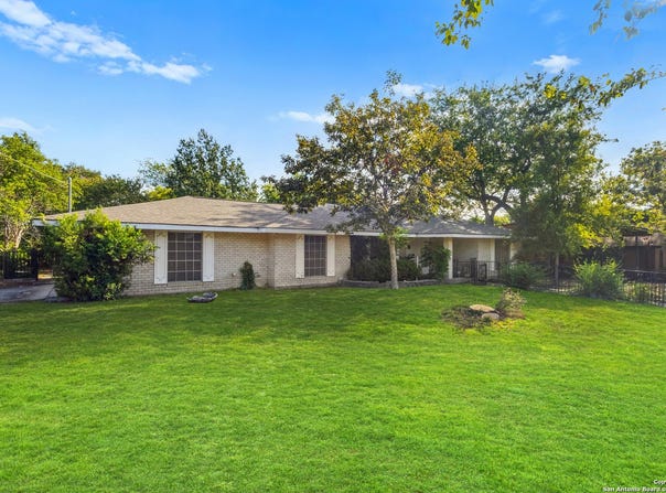 6041 Trone Trail, Leon Valley, TX 78238