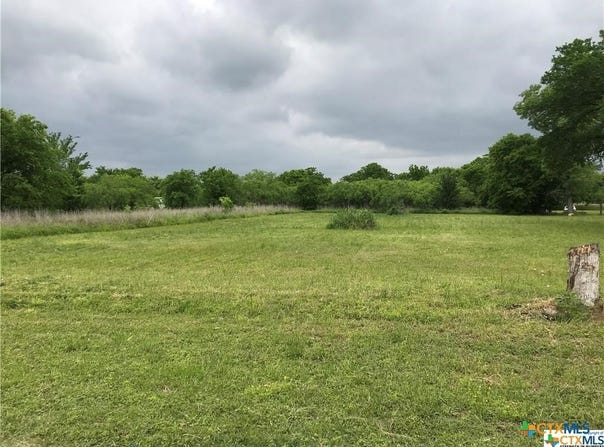 Austin Rd, Luling, TX 78648