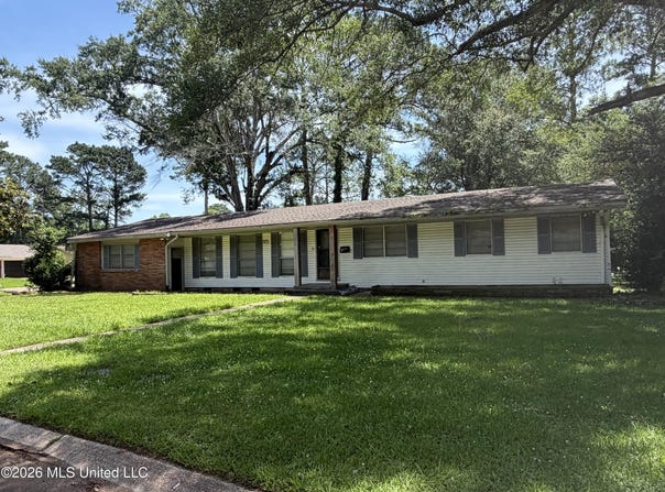 5877 Kinder Drive, Jackson, MS 39211