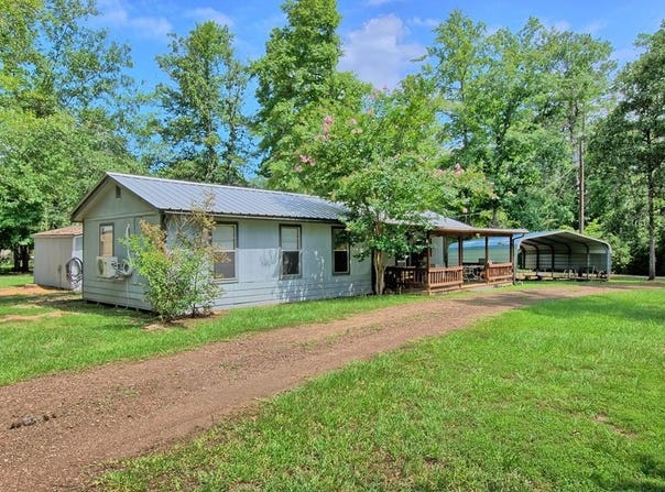181 Pineridge Drive, Hemphill, TX 75948
