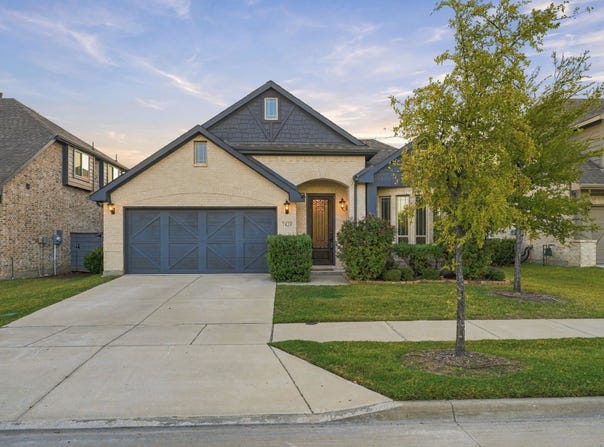 7428 Wispy Willow Lane, Little Elm, TX 76227