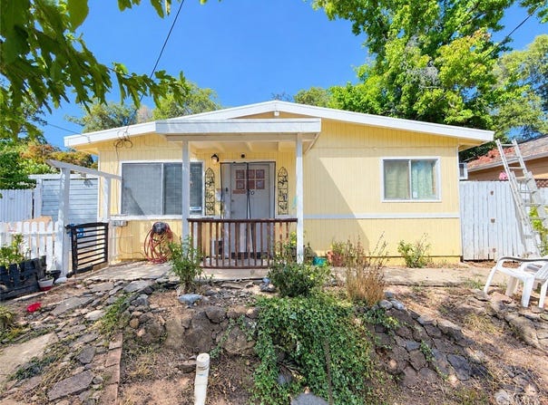 570 6th, Lakeport, CA 95453