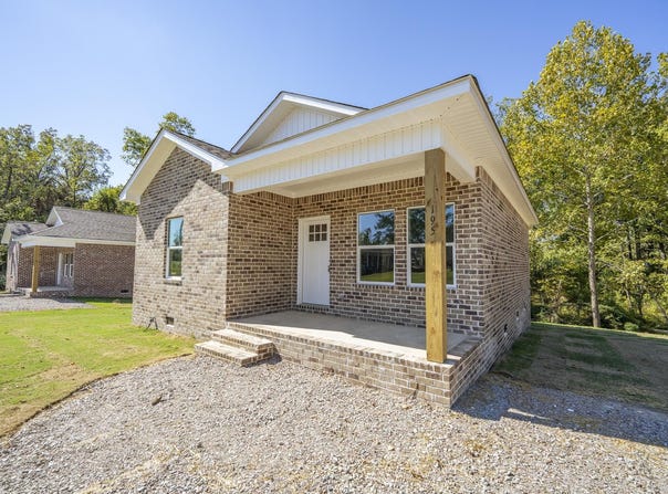 195 HARDIN Rd, Savannah, TN 38372