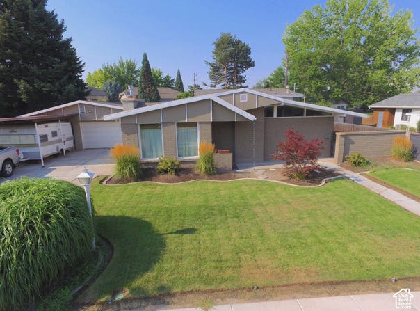 1366 E GREENFIELD Ave, Murray, UT 84121