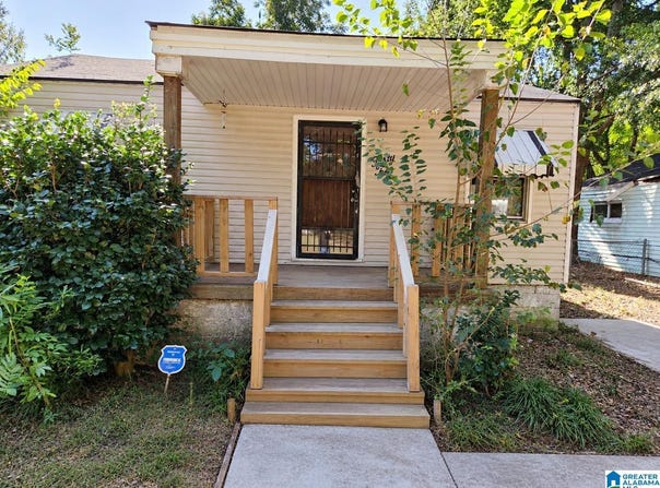 42 WILKES CIRCLE, MIDFIELD, AL 35228