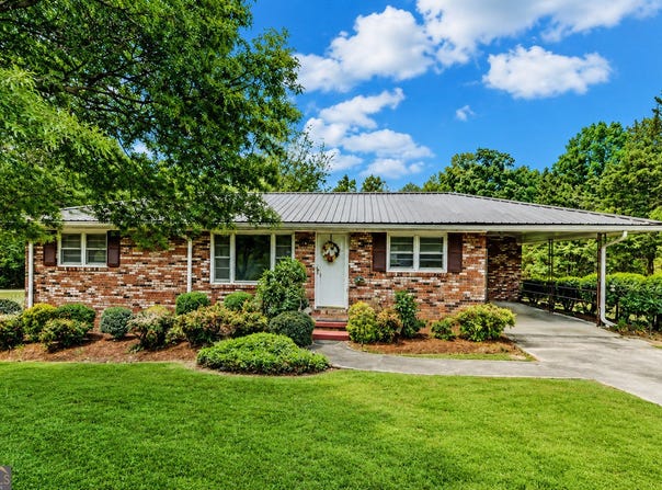 586 Collins Road, Toccoa, GA 30577
