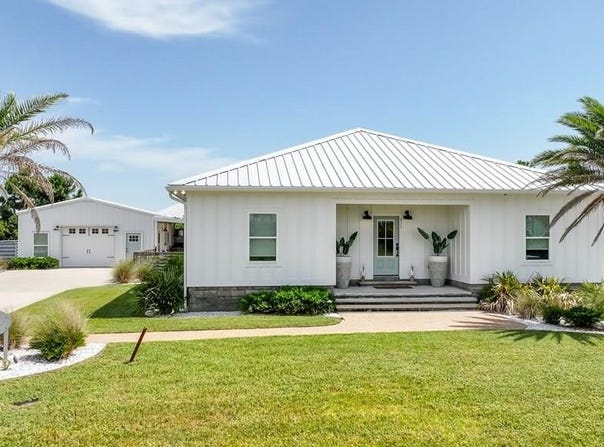 311 Bailey Ln, Mexico Beach, FL 32456