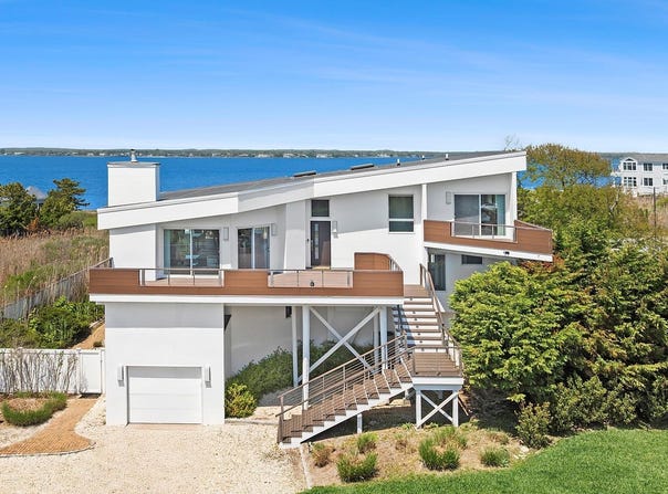 588 Dune Road, Westhampton, NY 11978