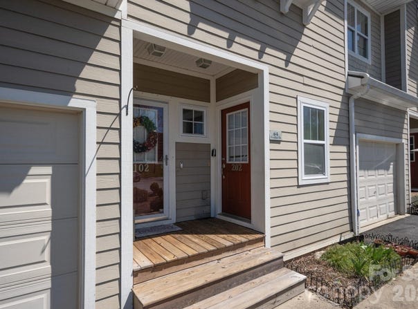 94 Foxden Drive, Fletcher, NC 28732