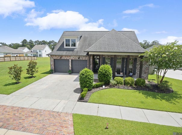 12896 Solemn Oaks Ave, Central, LA 70818