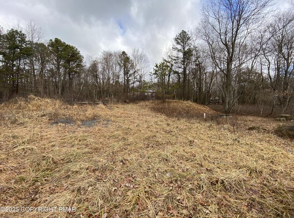 98 E Old Stage Road, Albrightsville, PA 18210