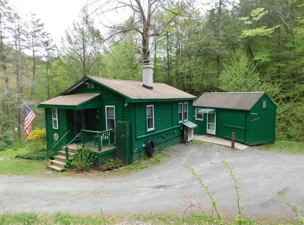 41 Stratton Hill Road, Newfane, VT 05351