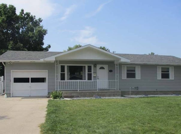 781 Parry Drive, Chadron, NE 69337