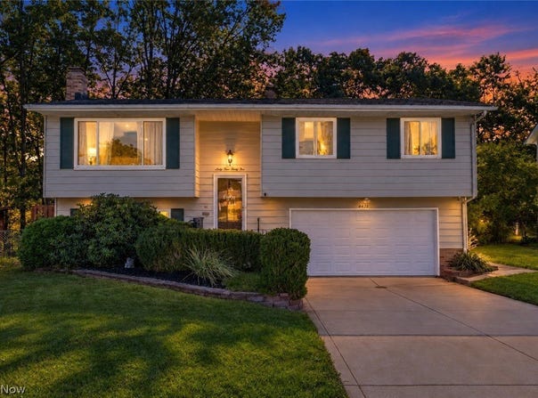6435 Goebel Drive, Parma, OH 44134