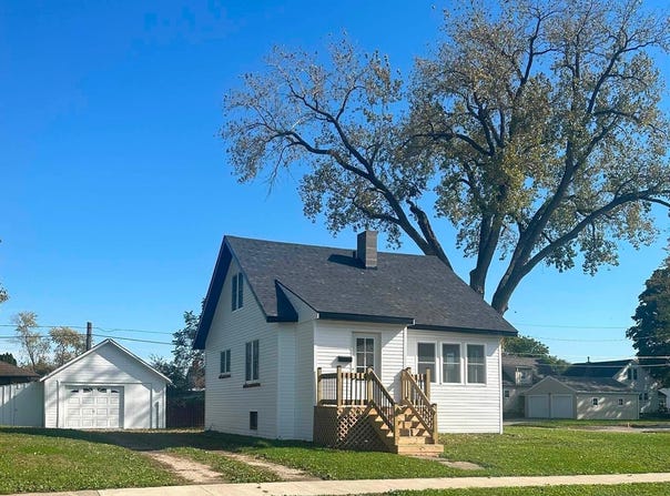 204 Carson, Iowa Falls, IA 50126