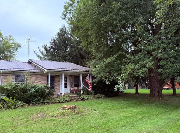 1864 Roberta Drive, Newark, OH 43056