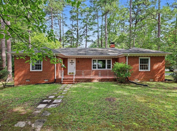 423 Whitehead Circle, Chapel Hill, NC 27514