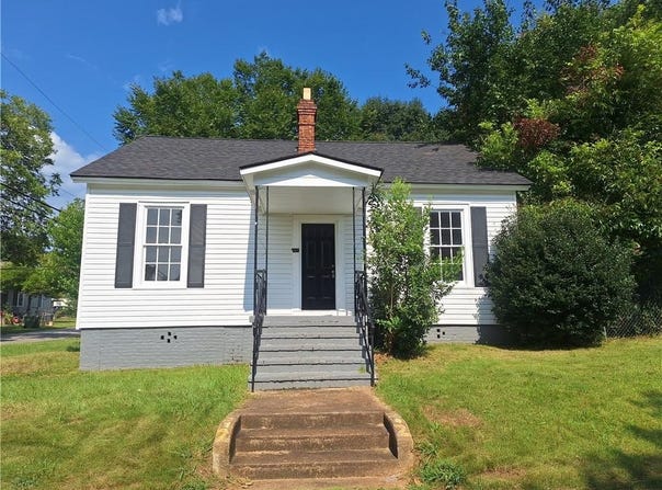 212 S 5TH Avenue, LANETT, AL 36863