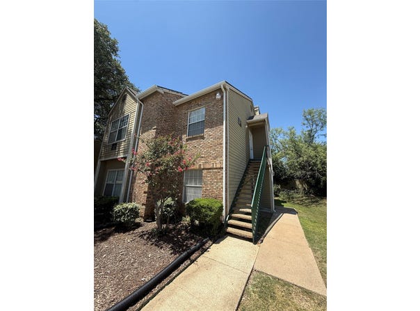 4103 Esters Road, Irving, TX 75038